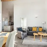 Sonnenuferhaus *